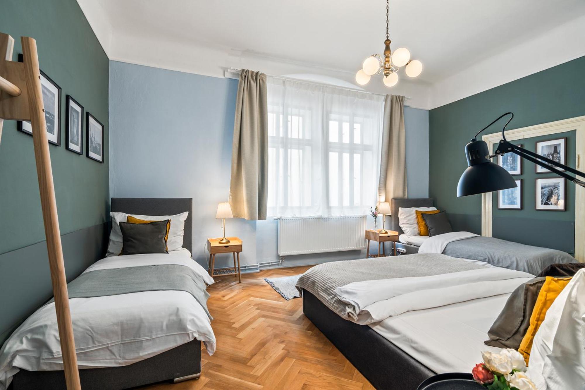 Charles Bridge Historical Apts By Michal&Friends Prague Exterior photo