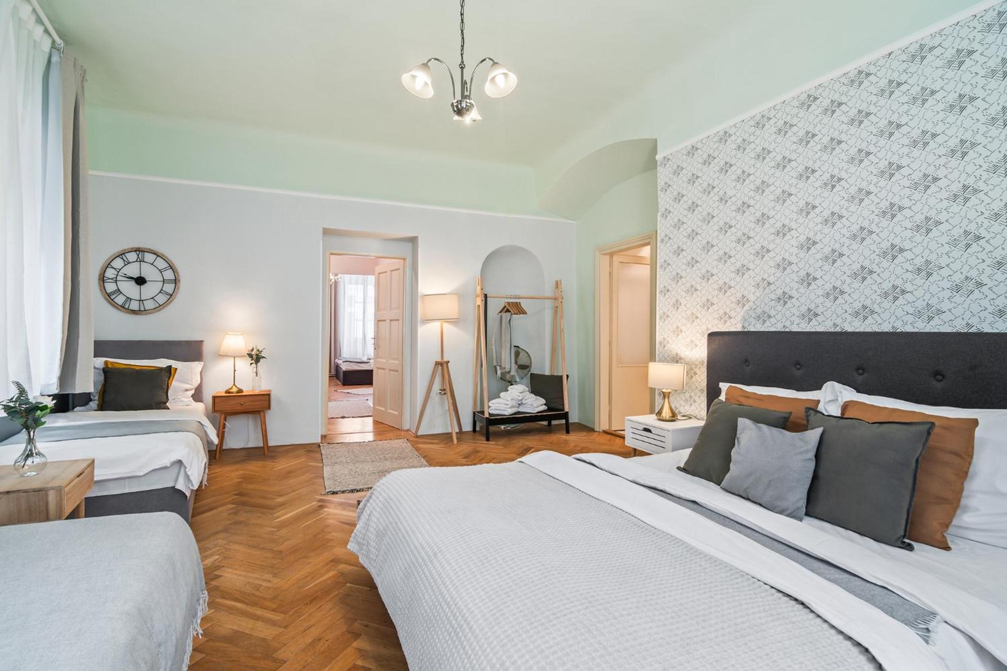 Charles Bridge Historical Apts By Michal&Friends Prague Exterior photo