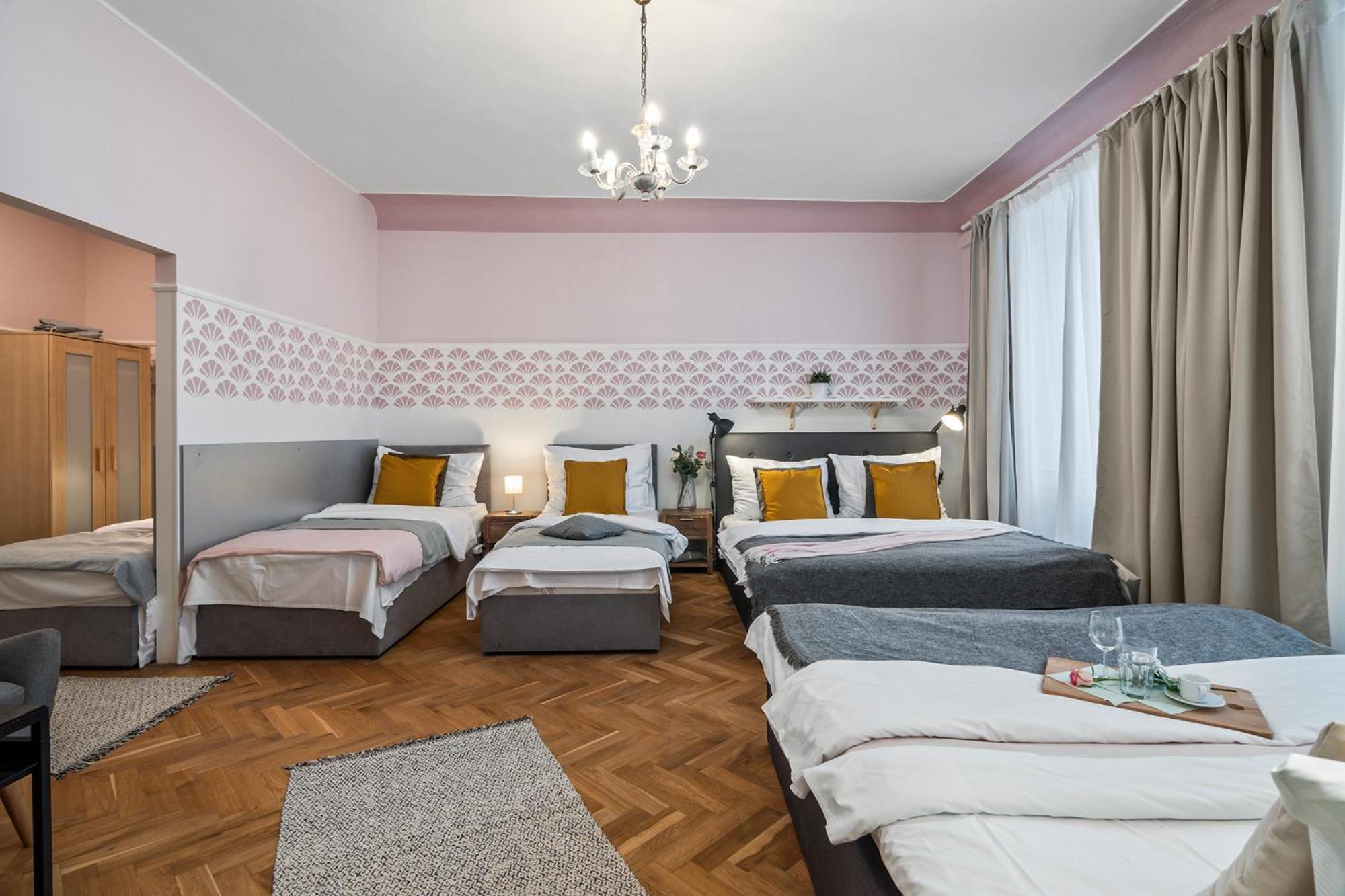 Charles Bridge Historical Apts By Michal&Friends Prague Exterior photo