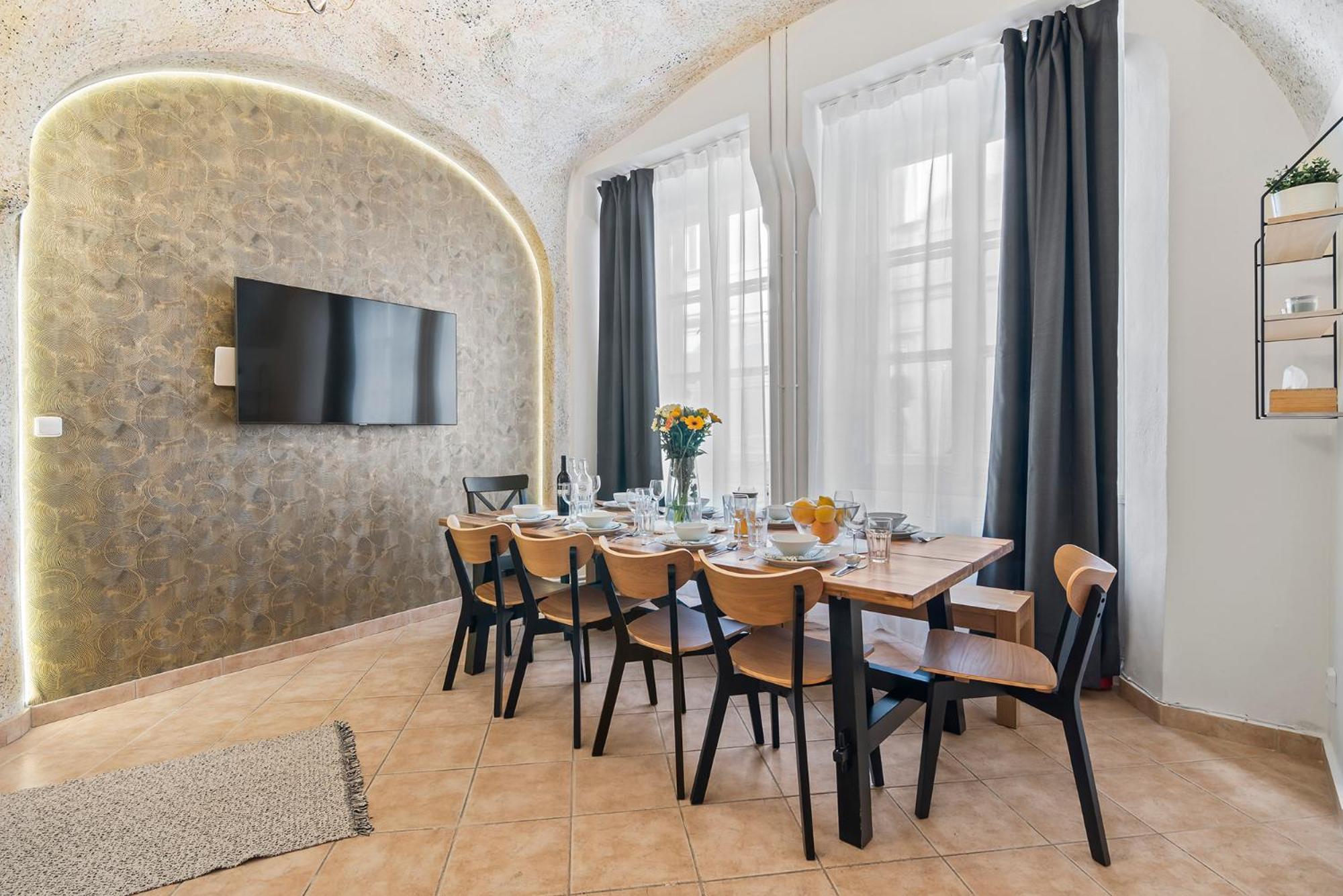 Charles Bridge Historical Apts By Michal&Friends Prague Exterior photo